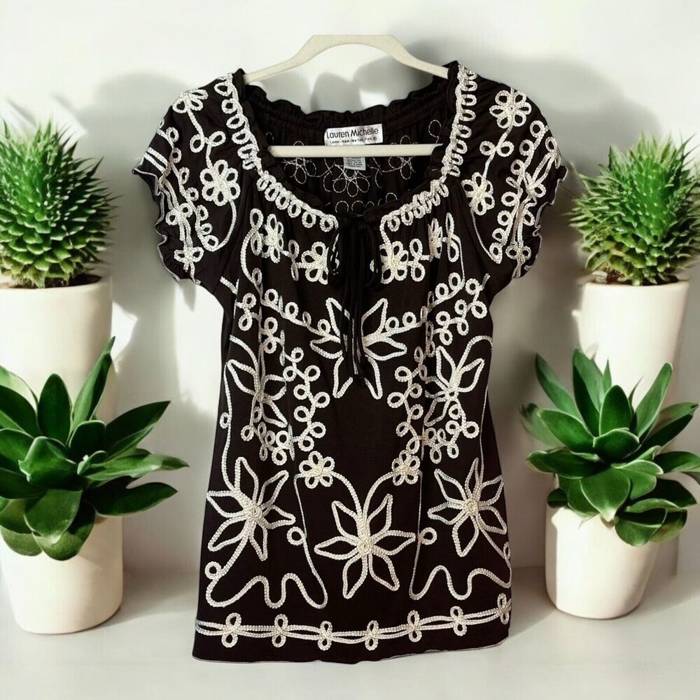 Lauren Michelle Floral Embellished Embroidery White On Brown Ruffled Tunic Top